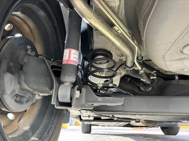 スイフト ＸＧ　禁煙　ナビ　ＥＴＣ　スマートキー　Ｐスタート　シートヒータ　ＡＢＳ　ＳＲＳエアバッグ　横滑り防止　プライバシーガラス　レベライザー　バニティミラー　ＡＣソケット　ＩＳＯＦＩＸ　チルトステア（47枚目）