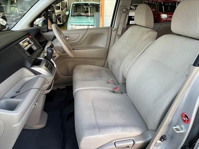 納車整備ついても第三者機関の指定工場で分解記録（法定整備）を実施し、車検を基準に不具合箇所、消耗部品は改善して納車させていただきます。