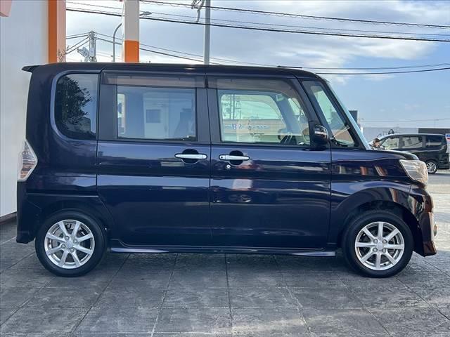 ガラスコーティングなども行っております。プロの業者による、施工ですのでご安心してお頼みください。