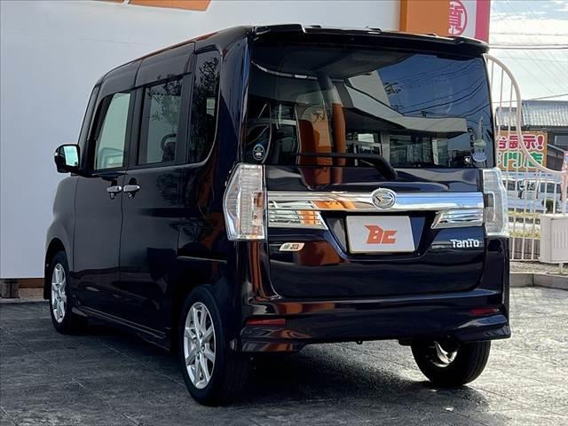 各種オートローンの取り扱いも行っております。（セディナ・ジャックス・オリコｅｔｃ）審査は簡単、免許書さえあれば所得証明など不要で即審査させて頂きます。