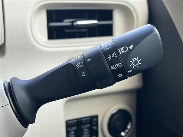 ムーヴキャンバス Ｇホワイトアクセントリミテッド　ＳＡＩＩＩ　後期　禁煙　両電スラ　全方位モニタ　ナビ　ＬＥＤ　ＥＴＣ　ＢＴオーディオ　ＤＶＤ　フルセグ　スマートキー　Ｐスタート　アイドリングストップ　スマートアシスト　Ａハイビーム　スタッドレス　Ａライト（7枚目）