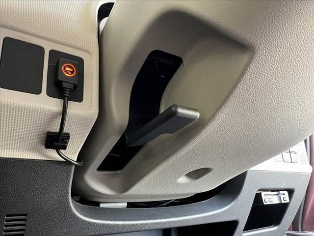 ムーヴキャンバス Ｇホワイトアクセントリミテッド　ＳＡＩＩＩ　後期　禁煙　両電スラ　全方位モニタ　ナビ　ＬＥＤ　ＥＴＣ　ＢＴオーディオ　ＤＶＤ　フルセグ　スマートキー　Ｐスタート　アイドリングストップ　スマートアシスト　Ａハイビーム　スタッドレス　Ａライト（28枚目）