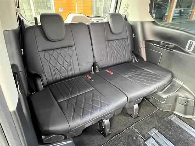 セレナ 　後期　禁煙　純１０インチナビ　プロパイロット　フリップダウン　アラウンドビューモニター　両電スラ　リアオートエアコン　シートヒータ　Ａライト　ステリモ　レーダークルーズ　ＬＥＤ　ＳＲＳエアバッグ（21枚目）