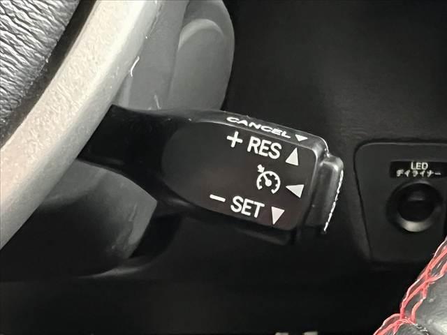 ＢＲＺ Ｓ　禁煙　ナビ　クルコン　Ｂモニ　ＤＶＤ　ＢＴオーディオ　ＨＩＤヘッドランプ　フォグ　スマートキー　Ｐスタート　ＥＴＣ　純１７ＡＷ　レザーステア　オートライト　横滑り防止　ＳＰＯＲＴ／ＳＮＯＷ（5枚目）