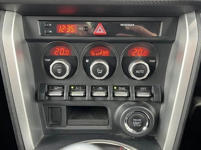 ＢＲＺ Ｓ　禁煙　ナビ　クルコン　Ｂモニ　ＤＶＤ　ＢＴオーディオ　ＨＩＤヘッドランプ　フォグ　スマートキー　Ｐスタート　ＥＴＣ　純１７ＡＷ　レザーステア　オートライト　横滑り防止　ＳＰＯＲＴ／ＳＮＯＷ（24枚目）