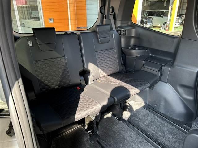 ヴォクシー Ｓ－Ｚ　禁煙　ディスプレイオーディオプラス　パノラミックビューＭ　セーフティセンス　１０．５型ナビ　両電スラ　３眼ＬＥＤ　ＡＣＣ　ＤＶＤ再生　シートヒーター　シートリフター　Ｐサポート　リアエアコン　Ｐスタ（21枚目）