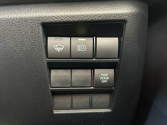 ヴォクシー Ｓ－Ｚ　禁煙　ディスプレイオーディオプラス　パノラミックビューＭ　セーフティセンス　１０．５型ナビ　両電スラ　３眼ＬＥＤ　ＡＣＣ　ＤＶＤ再生　シートヒーター　シートリフター　Ｐサポート　リアエアコン　Ｐスタ（34枚目）