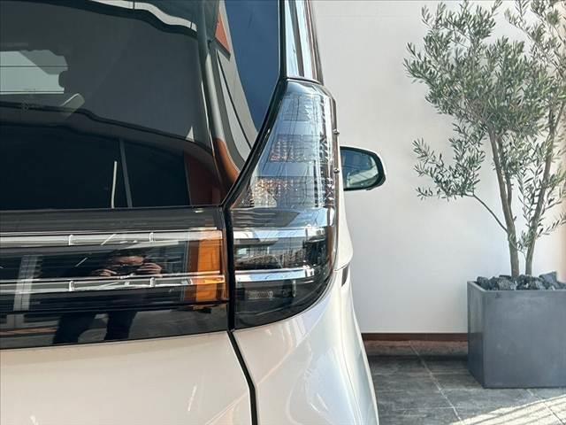 ヴォクシー Ｓ－Ｚ　禁煙　ディスプレイオーディオプラス　パノラミックビューＭ　セーフティセンス　１０．５型ナビ　両電スラ　３眼ＬＥＤ　ＡＣＣ　ＤＶＤ再生　シートヒーター　シートリフター　Ｐサポート　リアエアコン　Ｐスタ（44枚目）