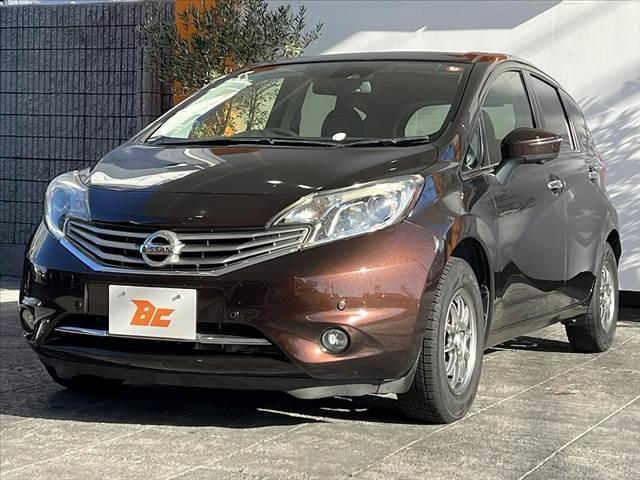 ノート メダリスト　エマージェンシーブレーキパッケージ　禁煙　車検整備付　全方位モニタ　ナビ　フルセグ　ＢＴオーディオ　ＥＴＣ　スマートキ　Ｐスタート　横滑防止　コーナーセンサー　ＬＥＤ　フォグ　ＥＣＯモード　アイドリングストップ　レーンキープ　エマブレ（10枚目）