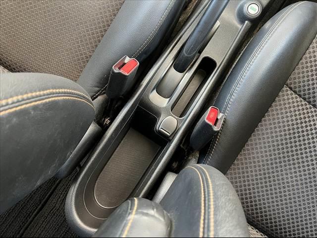 ノート メダリスト　エマージェンシーブレーキパッケージ　禁煙　車検整備付　全方位モニタ　ナビ　フルセグ　ＢＴオーディオ　ＥＴＣ　スマートキ　Ｐスタート　横滑防止　コーナーセンサー　ＬＥＤ　フォグ　ＥＣＯモード　アイドリングストップ　レーンキープ　エマブレ（25枚目）