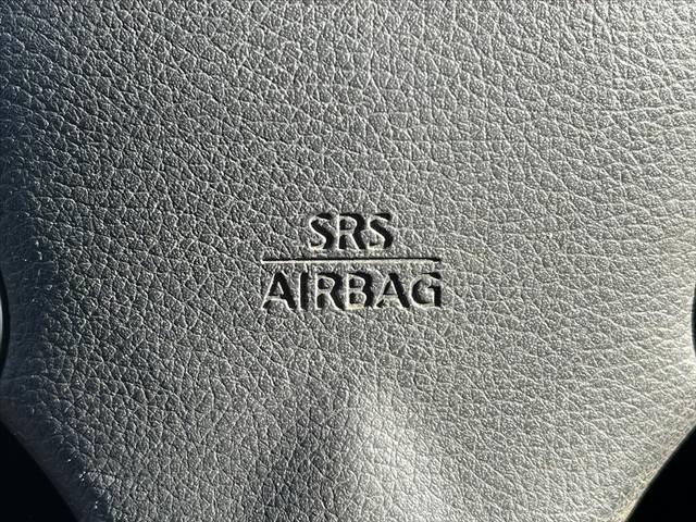 ノート メダリスト　エマージェンシーブレーキパッケージ　禁煙　車検整備付　全方位モニタ　ナビ　フルセグ　ＢＴオーディオ　ＥＴＣ　スマートキ　Ｐスタート　横滑防止　コーナーセンサー　ＬＥＤ　フォグ　ＥＣＯモード　アイドリングストップ　レーンキープ　エマブレ（28枚目）