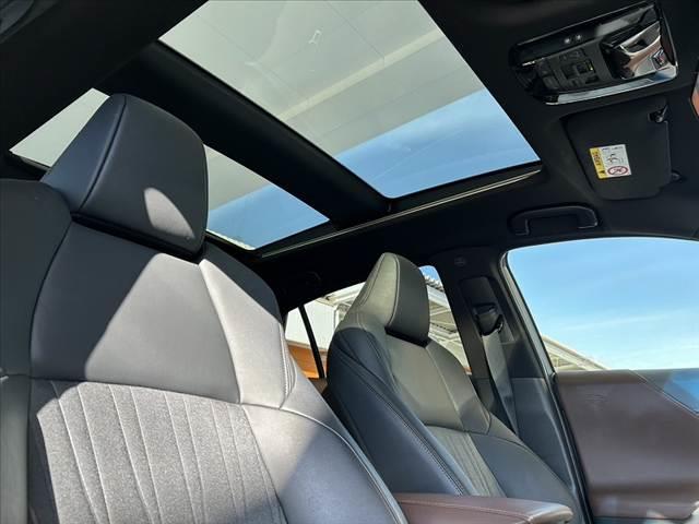 ハリアー Ｚ　禁煙　車検整備付　調光パノラマルーフ　全方位モニタ　ＪＢＬ　セーフティセンス　ＢＳＭ　１２．３型ナビ　ＥＴＣ　デジタルミラー　ＬＥＤ　純１９インチＡＷ　ＨＵＤ　クルコン　レーンキープ　フルセグ（3枚目）