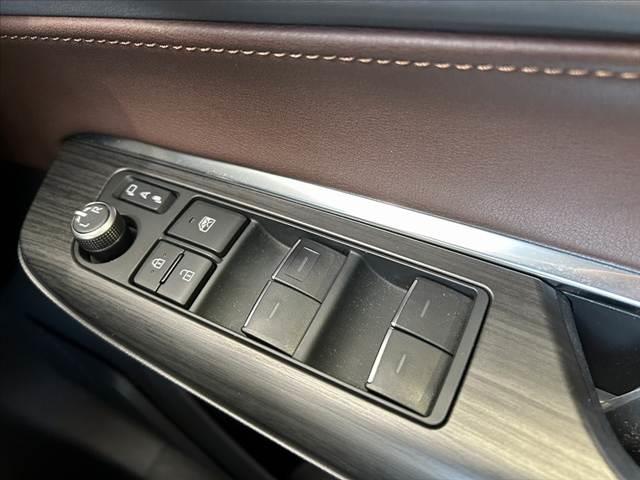 ハリアー Ｚ　禁煙　車検整備付　調光パノラマルーフ　全方位モニタ　ＪＢＬ　セーフティセンス　ＢＳＭ　１２．３型ナビ　ＥＴＣ　デジタルミラー　ＬＥＤ　純１９インチＡＷ　ＨＵＤ　クルコン　レーンキープ　フルセグ（33枚目）