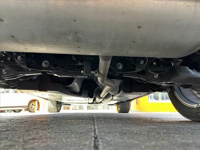 ハリアー Ｚ　禁煙　車検整備付　調光パノラマルーフ　全方位モニタ　ＪＢＬ　セーフティセンス　ＢＳＭ　１２．３型ナビ　ＥＴＣ　デジタルミラー　ＬＥＤ　純１９インチＡＷ　ＨＵＤ　クルコン　レーンキープ　フルセグ（49枚目）