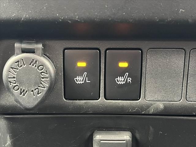 トール カスタムG 後期 禁煙 車検整備付 9インチナビ スマートアシスト シートヒーター Bモニター 両電スラ フルセグ ETC ステリモ BT レーダークルーズ 電子パーキング Aライト Aストップ 後席テーブル(6枚目)