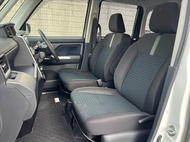 トール カスタムG 後期 禁煙 車検整備付 9インチナビ スマートアシスト シートヒーター Bモニター 両電スラ フルセグ ETC ステリモ BT レーダークルーズ 電子パーキング Aライト Aストップ 後席テーブル(17枚目)