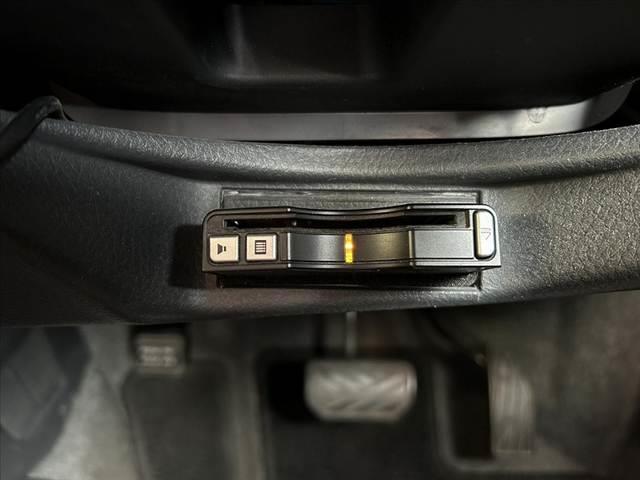 ワゴンＲ リミテッド　車検整備付　バックモニター　ＣＤオーディオ　オートライト　ＥＴＣ　ＡＢＳ　ＨＩＤヘッドライト　シートリフター　バイザー　純正１４インチＡＷプッシュスター　スマートキー　ＳＲＳエアバッグ（6枚目）