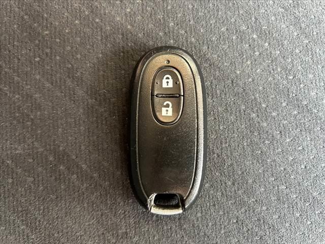 ワゴンＲ リミテッド　車検整備付　バックモニター　ＣＤオーディオ　オートライト　ＥＴＣ　ＡＢＳ　ＨＩＤヘッドライト　シートリフター　バイザー　純正１４インチＡＷプッシュスター　スマートキー　ＳＲＳエアバッグ（7枚目）