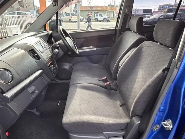 ワゴンＲ リミテッド　車検整備付　バックモニター　ＣＤオーディオ　オートライト　ＥＴＣ　ＡＢＳ　ＨＩＤヘッドライト　シートリフター　バイザー　純正１４インチＡＷプッシュスター　スマートキー　ＳＲＳエアバッグ（17枚目）