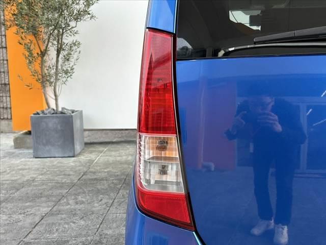 ワゴンＲ リミテッド　車検整備付　バックモニター　ＣＤオーディオ　オートライト　ＥＴＣ　ＡＢＳ　ＨＩＤヘッドライト　シートリフター　バイザー　純正１４インチＡＷプッシュスター　スマートキー　ＳＲＳエアバッグ（37枚目）