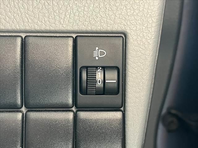 ワゴンＲ ＦＸ　５速ＭＴ　禁煙　車検整備付　ＣＤオーディオ　ＡＢＳ　リモコンキー　イモビライザー　セキュリティーアラーム　ピラーアンテナ　ヘッドライトレベライザー　１２Ｖ／１２０Ｗシガーソケット　プライバシーガラス（4枚目）