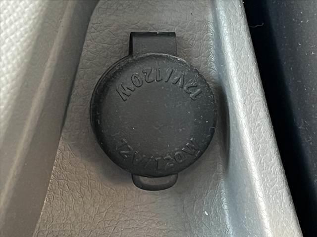 ワゴンＲ ＦＸ　５速ＭＴ　禁煙　車検整備付　ＣＤオーディオ　ＡＢＳ　リモコンキー　イモビライザー　セキュリティーアラーム　ピラーアンテナ　ヘッドライトレベライザー　１２Ｖ／１２０Ｗシガーソケット　プライバシーガラス（5枚目）