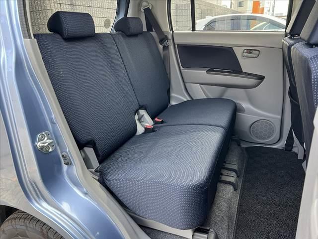 ワゴンＲ ＦＸ　５速ＭＴ　禁煙　車検整備付　ＣＤオーディオ　ＡＢＳ　リモコンキー　イモビライザー　セキュリティーアラーム　ピラーアンテナ　ヘッドライトレベライザー　１２Ｖ／１２０Ｗシガーソケット　プライバシーガラス（18枚目）