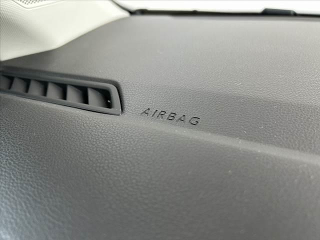 ポロ ＴＳＩハイライン　禁煙　車検整備付　純正８型ナビ　フルセグ　ＢＳＭ　ＬＥＤ　Ｐアシスト　Ｐセンサー　ＤＶＤ再生　ＢＴ　ＥＴＣ２．０　パドルシフト　Ｐスタート　Ａライト　Ａストップ　アダプティブクルコン　フォグランプ（24枚目）