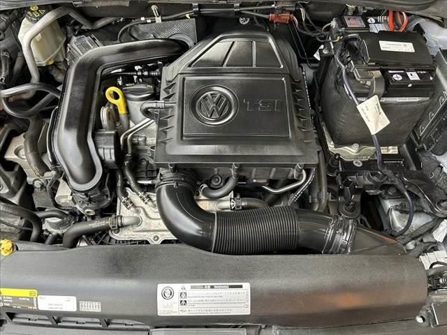 ポロ ＴＳＩハイライン　禁煙　車検整備付　純正８型ナビ　フルセグ　ＢＳＭ　ＬＥＤ　Ｐアシスト　Ｐセンサー　ＤＶＤ再生　ＢＴ　ＥＴＣ２．０　パドルシフト　Ｐスタート　Ａライト　Ａストップ　アダプティブクルコン　フォグランプ（50枚目）