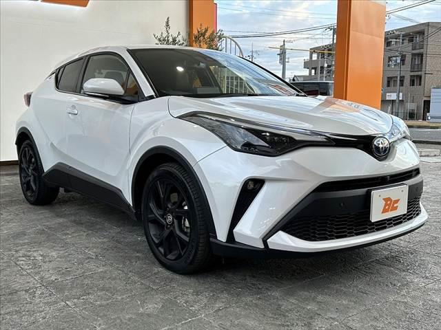 Ｃ－ＨＲ Ｇ　モード　ネロ　セーフティプラスＩＩＩ　禁煙　後期　８型ＤＡ　ナビ　パノラミックビュ　ＥＴＣ　ＢＴ　セーフティセンス　ＢＳＭ　ＬＥＤヘッド　シートヒーター　コンビシート　１８インチＡＷ　スマートキー　Ｐスタート　革巻きステア　Ａライト（8枚目）