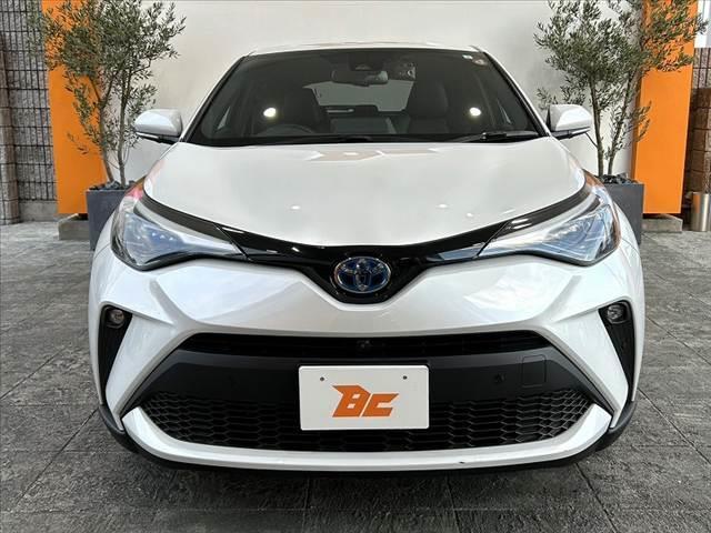 Ｃ－ＨＲ Ｇ　モード　ネロ　セーフティプラスＩＩＩ　禁煙　後期　８型ＤＡ　ナビ　パノラミックビュ　ＥＴＣ　ＢＴ　セーフティセンス　ＢＳＭ　ＬＥＤヘッド　シートヒーター　コンビシート　１８インチＡＷ　スマートキー　Ｐスタート　革巻きステア　Ａライト（9枚目）