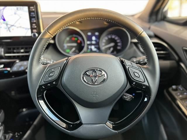 Ｃ－ＨＲ Ｇ　モード　ネロ　セーフティプラスＩＩＩ　禁煙　後期　８型ＤＡ　ナビ　パノラミックビュ　ＥＴＣ　ＢＴ　セーフティセンス　ＢＳＭ　ＬＥＤヘッド　シートヒーター　コンビシート　１８インチＡＷ　スマートキー　Ｐスタート　革巻きステア　Ａライト（22枚目）