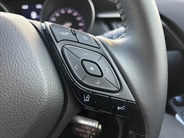 Ｃ－ＨＲ Ｇ　モード　ネロ　セーフティプラスＩＩＩ　禁煙　後期　８型ＤＡ　ナビ　パノラミックビュ　ＥＴＣ　ＢＴ　セーフティセンス　ＢＳＭ　ＬＥＤヘッド　シートヒーター　コンビシート　１８インチＡＷ　スマートキー　Ｐスタート　革巻きステア　Ａライト（25枚目）