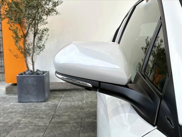 Ｃ－ＨＲ Ｇ　モード　ネロ　セーフティプラスＩＩＩ　禁煙　後期　８型ＤＡ　ナビ　パノラミックビュ　ＥＴＣ　ＢＴ　セーフティセンス　ＢＳＭ　ＬＥＤヘッド　シートヒーター　コンビシート　１８インチＡＷ　スマートキー　Ｐスタート　革巻きステア　Ａライト（36枚目）