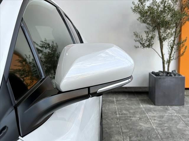 Ｃ－ＨＲ Ｇ　モード　ネロ　セーフティプラスＩＩＩ　禁煙　後期　８型ＤＡ　ナビ　パノラミックビュ　ＥＴＣ　ＢＴ　セーフティセンス　ＢＳＭ　ＬＥＤヘッド　シートヒーター　コンビシート　１８インチＡＷ　スマートキー　Ｐスタート　革巻きステア　Ａライト（37枚目）