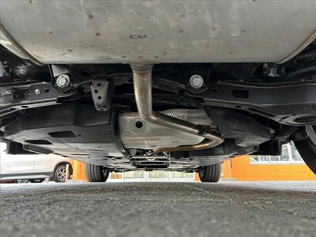 Ｃ－ＨＲ Ｇ　モード　ネロ　セーフティプラスＩＩＩ　禁煙　後期　８型ＤＡ　ナビ　パノラミックビュ　ＥＴＣ　ＢＴ　セーフティセンス　ＢＳＭ　ＬＥＤヘッド　シートヒーター　コンビシート　１８インチＡＷ　スマートキー　Ｐスタート　革巻きステア　Ａライト（49枚目）