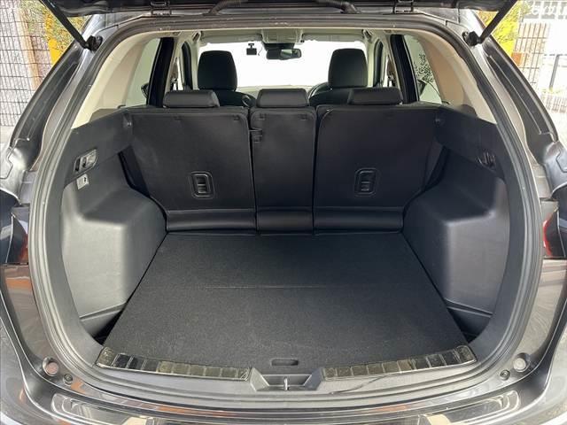 ＣＸ－５ ２０Ｓ　禁煙　純正ナビ　ＨＩＤヘッド　クルコン　ＲＶＭ　Ａライト　スマートシティブレーキ　Ｂモニタ　フルセグ　ＥＴＣ　ＢＴ　ステリモ　ＤＶＤ　フォグ　Ａストップ　革巻きステア　ＡＢＳ　１８インチＡＷ（20枚目）