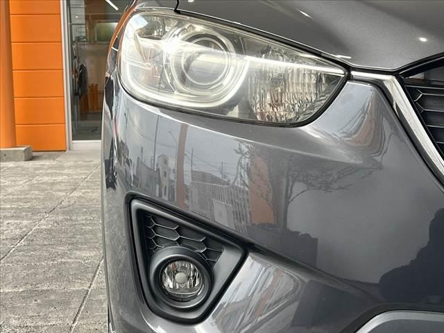 ＣＸ－５ ２０Ｓ　禁煙　純正ナビ　ＨＩＤヘッド　クルコン　ＲＶＭ　Ａライト　スマートシティブレーキ　Ｂモニタ　フルセグ　ＥＴＣ　ＢＴ　ステリモ　ＤＶＤ　フォグ　Ａストップ　革巻きステア　ＡＢＳ　１８インチＡＷ（34枚目）