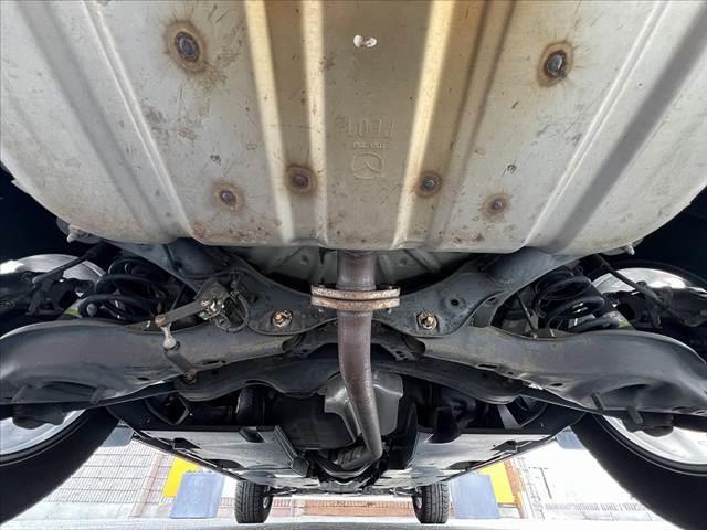 ＣＸ－５ ２０Ｓ　禁煙　純正ナビ　ＨＩＤヘッド　クルコン　ＲＶＭ　Ａライト　スマートシティブレーキ　Ｂモニタ　フルセグ　ＥＴＣ　ＢＴ　ステリモ　ＤＶＤ　フォグ　Ａストップ　革巻きステア　ＡＢＳ　１８インチＡＷ（45枚目）