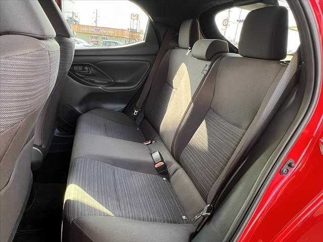 ヤリス Z 禁煙 2トーンカラー 純8インチDA BSM パノラミックビュー 純16インチAW セーフティセンス ETC シ-トヒーター LED Aライト オートハイビーム ヘッドライトレベライザ SRSエア(19枚目)