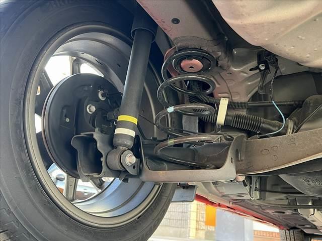 ヤリス Z 禁煙 2トーンカラー 純8インチDA BSM パノラミックビュー 純16インチAW セーフティセンス ETC シ-トヒーター LED Aライト オートハイビーム ヘッドライトレベライザ SRSエア(49枚目)