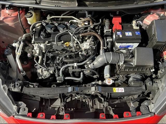 ヤリス Z 禁煙 2トーンカラー 純8インチDA BSM パノラミックビュー 純16インチAW セーフティセンス ETC シ-トヒーター LED Aライト オートハイビーム ヘッドライトレベライザ SRSエア(50枚目)