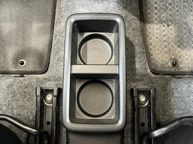 アルト F 禁煙 後期 キーレス 純正オーディオ ABS セキュリティ パワステ 前席PW 横滑り防止 SRSエアバッグ バイザー リアガラス熱線 ISOFIX 集中ドアロック レベライザー ACソケット(23枚目)