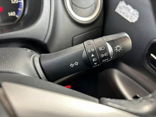 デイズ 　純正ナビ　Ｂモニ　ＥＴＣ　Ａストップ　純正１４インチＡＷ　ＨＩＤ　フォグ　スマートキー　Ｐスタート　セキュリティ　ＡＢＳ　ＳＲＳエアバッグ　横滑り防止　シートリフター　チルトステア　ＩＳＯＦＩＸ（25枚目）