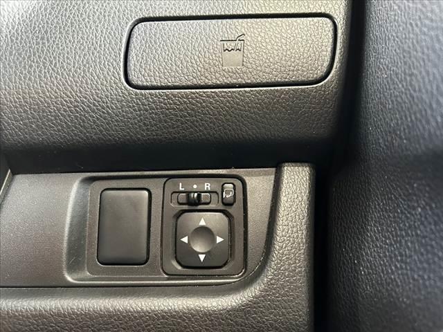 デイズ 　純正ナビ　Ｂモニ　ＥＴＣ　Ａストップ　純正１４インチＡＷ　ＨＩＤ　フォグ　スマートキー　Ｐスタート　セキュリティ　ＡＢＳ　ＳＲＳエアバッグ　横滑り防止　シートリフター　チルトステア　ＩＳＯＦＩＸ（29枚目）