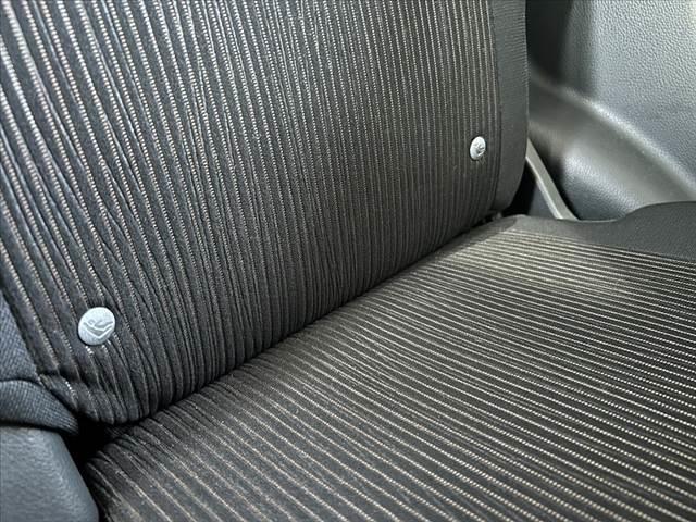 デイズ 　純正ナビ　Ｂモニ　ＥＴＣ　Ａストップ　純正１４インチＡＷ　ＨＩＤ　フォグ　スマートキー　Ｐスタート　セキュリティ　ＡＢＳ　ＳＲＳエアバッグ　横滑り防止　シートリフター　チルトステア　ＩＳＯＦＩＸ（30枚目）