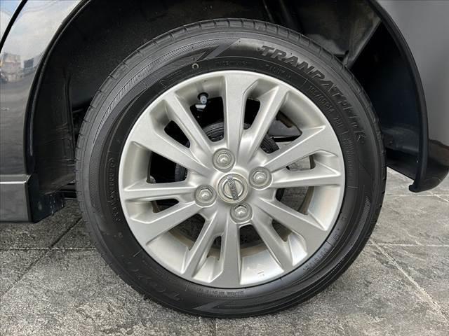 デイズ 　純正ナビ　Ｂモニ　ＥＴＣ　Ａストップ　純正１４インチＡＷ　ＨＩＤ　フォグ　スマートキー　Ｐスタート　セキュリティ　ＡＢＳ　ＳＲＳエアバッグ　横滑り防止　シートリフター　チルトステア　ＩＳＯＦＩＸ（45枚目）