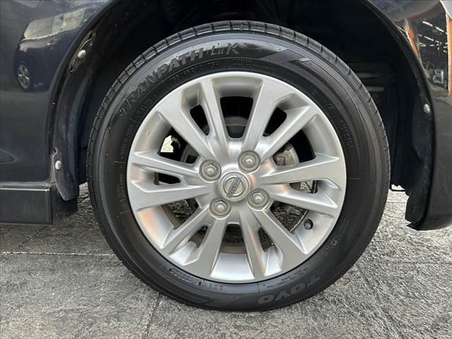 デイズ 　純正ナビ　Ｂモニ　ＥＴＣ　Ａストップ　純正１４インチＡＷ　ＨＩＤ　フォグ　スマートキー　Ｐスタート　セキュリティ　ＡＢＳ　ＳＲＳエアバッグ　横滑り防止　シートリフター　チルトステア　ＩＳＯＦＩＸ（46枚目）