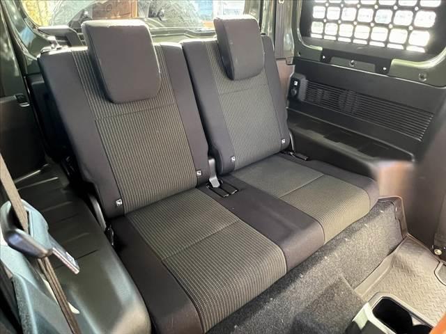 ジムニーシエラ JC 禁煙 リフトアップ 社外16インチAW サイドステップ セーフティサポート クルコン Fカメラ シートヒーター LEDヘッド フォグ Aライト ステリモ Pガラス サイド・カーテンエアバック(18枚目)