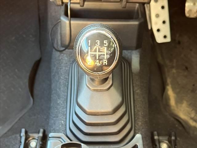 ジムニーシエラ JC 禁煙 リフトアップ 社外16インチAW サイドステップ セーフティサポート クルコン Fカメラ シートヒーター LEDヘッド フォグ Aライト ステリモ Pガラス サイド・カーテンエアバック(23枚目)